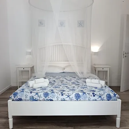 Private With Pool 500m From Sandy 아파트 이스피카