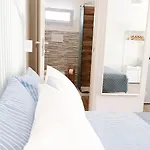 Private With Pool 500m From Sandy