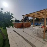 Private With Pool 500m From Sandy *